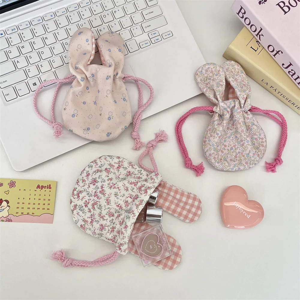 محفظة للعملات المعدنية، حقيبة محمولة برباط على شكل أذن أرنب، حقيبة مستحضرات تجميل، حقيبة زهور ملونة للسفر في الهواء الطلق للنساء