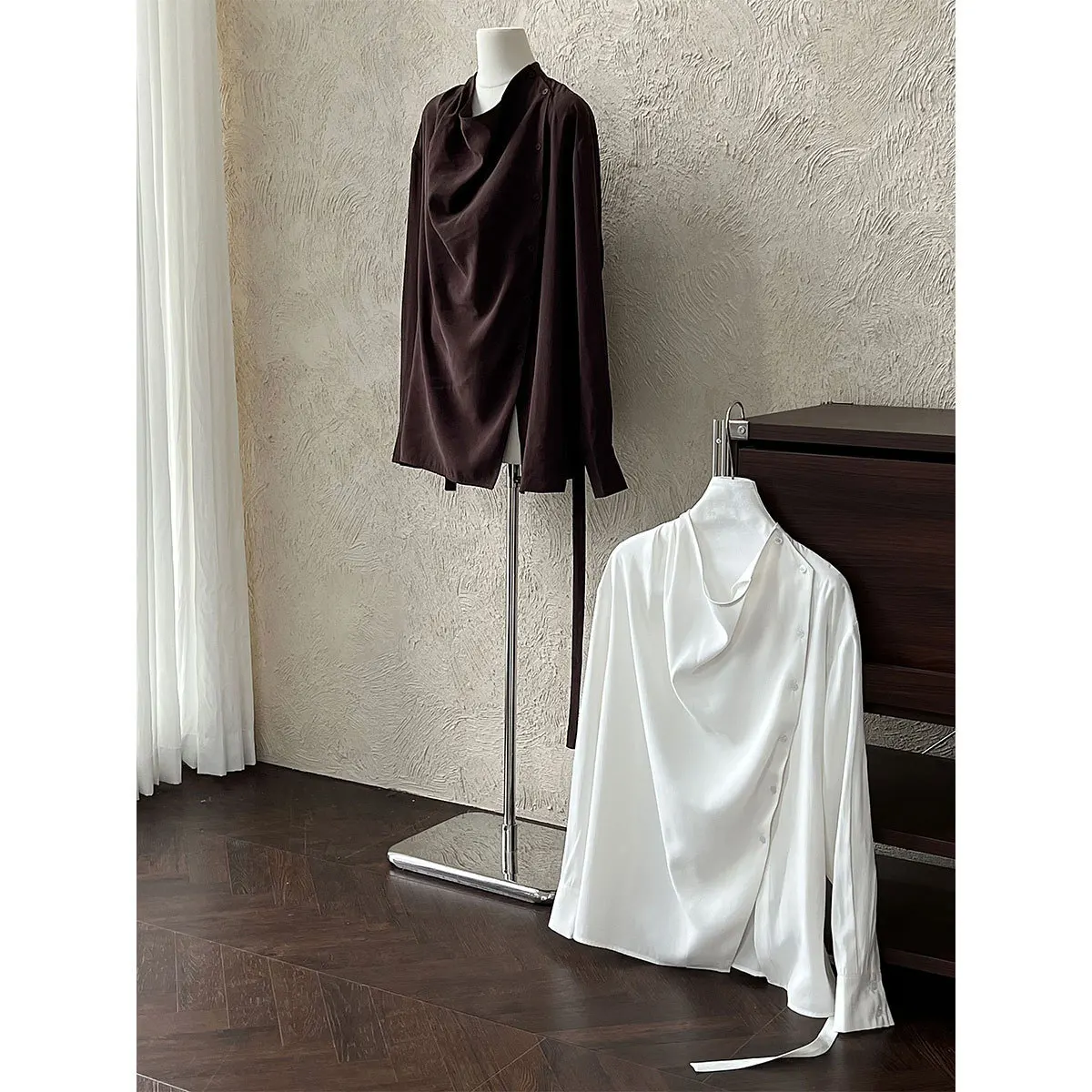 BJTZ 韓国スタイルデザインスイング襟ウエスト締めブラウス女性のための春秋の新エレガントなニッチシャツトップ