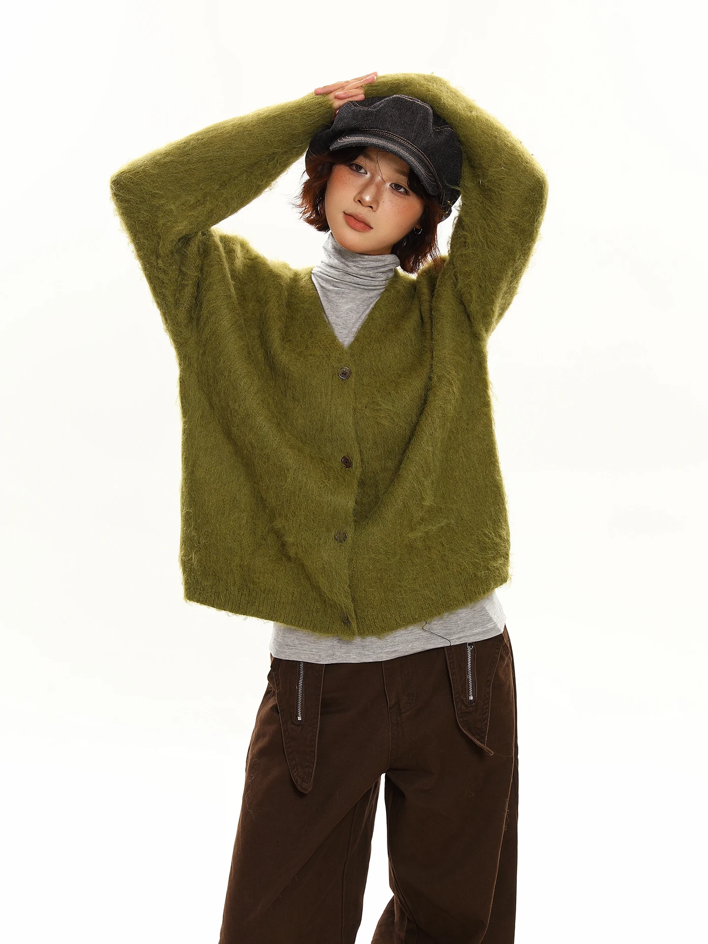 

Chen Stiy Old Store, американский ретро Plu Color, открытый кардиган с v-образным вырезом, женский осенне-зимний мягкий ленивый повседневный вязаный свитер...