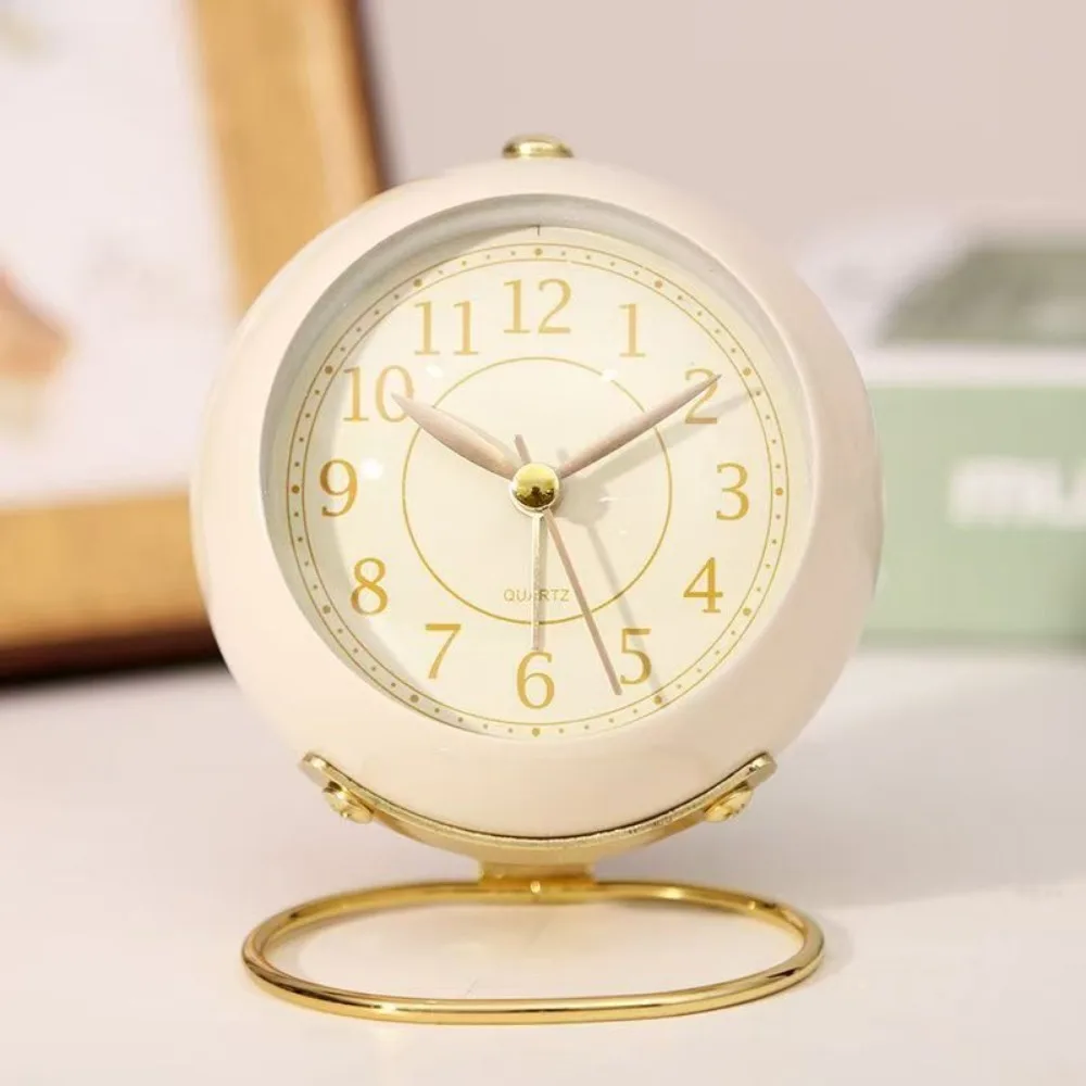 

Retro Ins Style Simple Desktop Small Alarm Clock Nordic Students Girl Heart Bedroom Dormitory Bed Mute Hour Clock