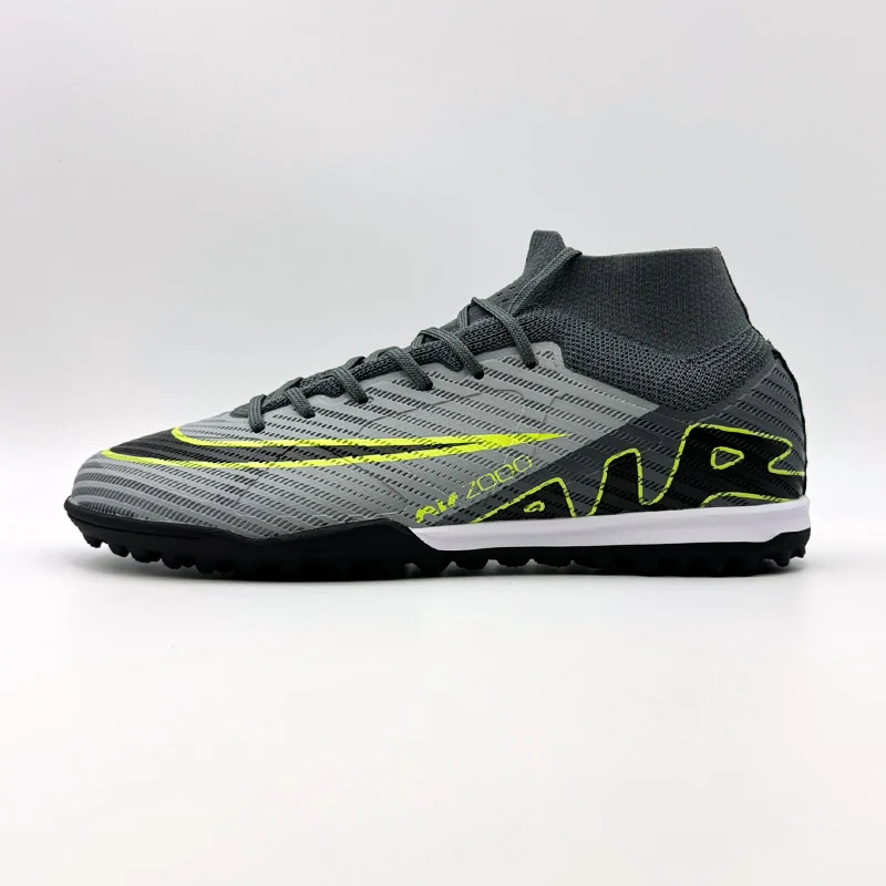 

New Men Women Football Boots Ultralight Soccer Shoes Turf Futsal Training Adult Original Football Shoes Comfortable Resistant