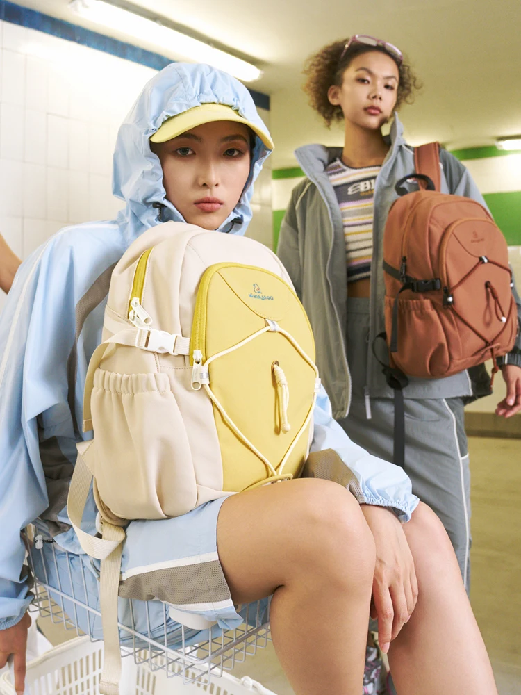 

Travel backpack, trendy brand large-capacity design schoolbag female, junior high school student computer backpack female
