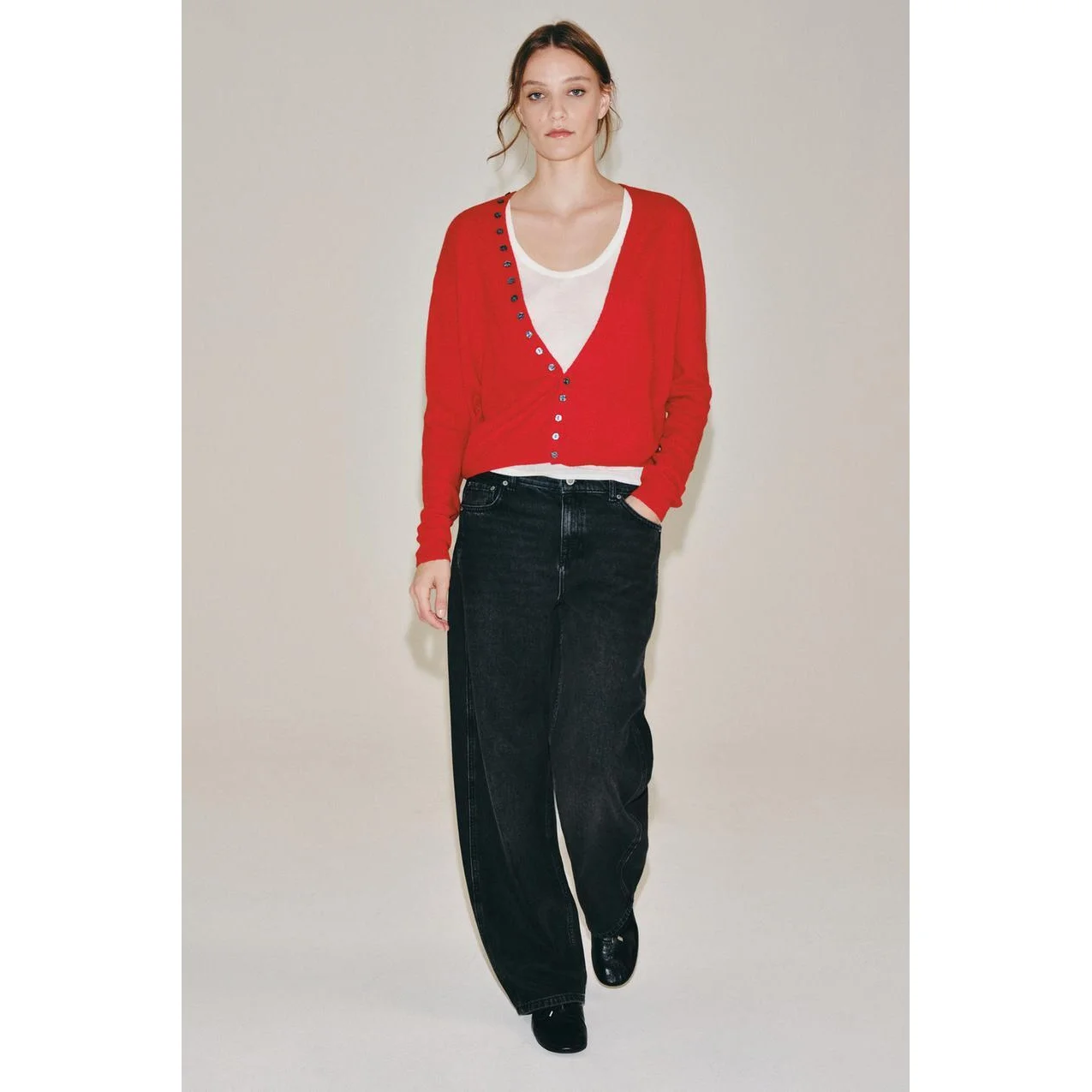 Early Autumn New Arrival Women's Fashion Versatile V-Neck Knitted Jacket Polyester Fiber Long Sleeve Short Length Open Cardigan