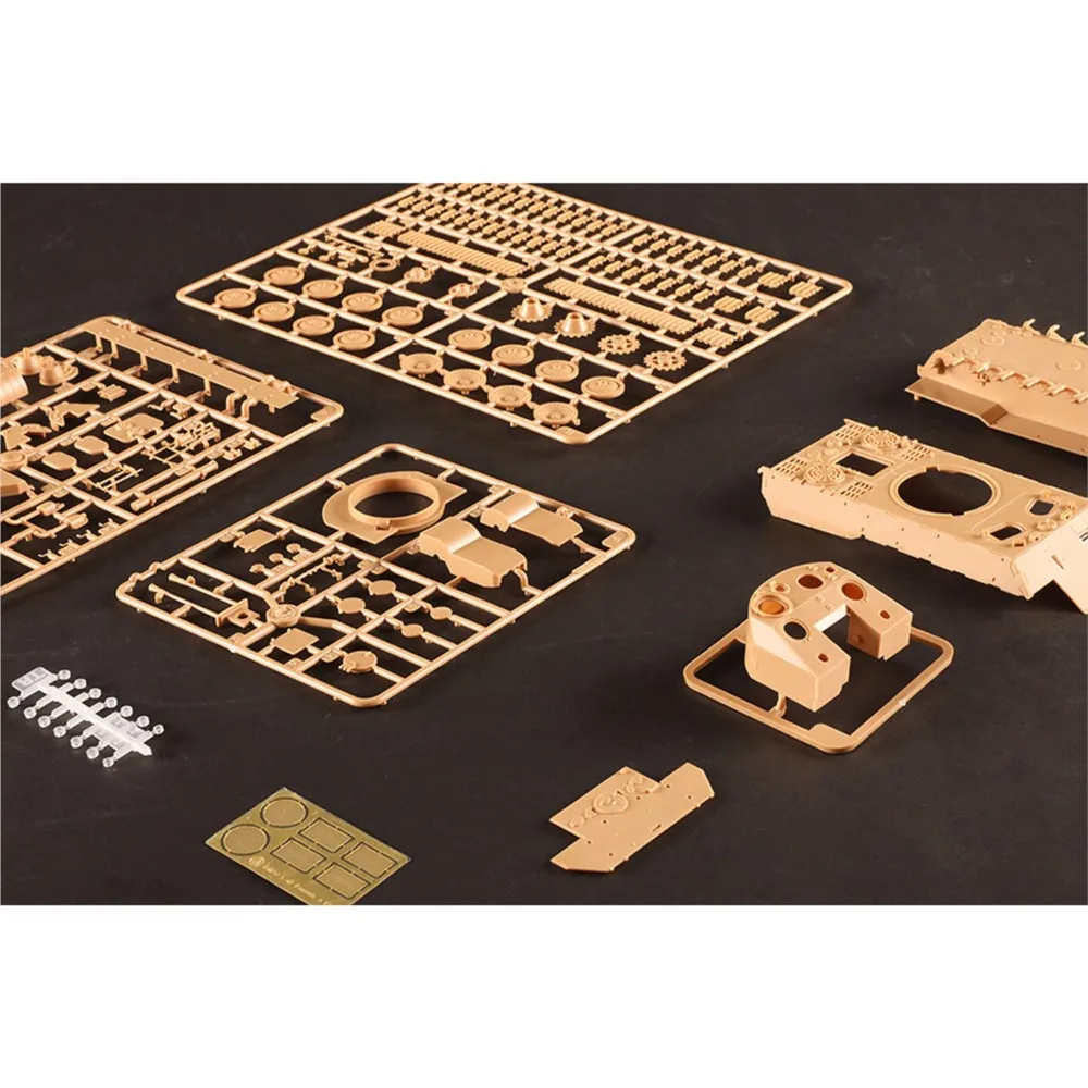 Hobby Boss 84832 Panther A, Tanque Antiaéreo, Vehículo Militar Histórico, Kit de Modelo de Plástico Coleccionable para Armar, Escala 1/48