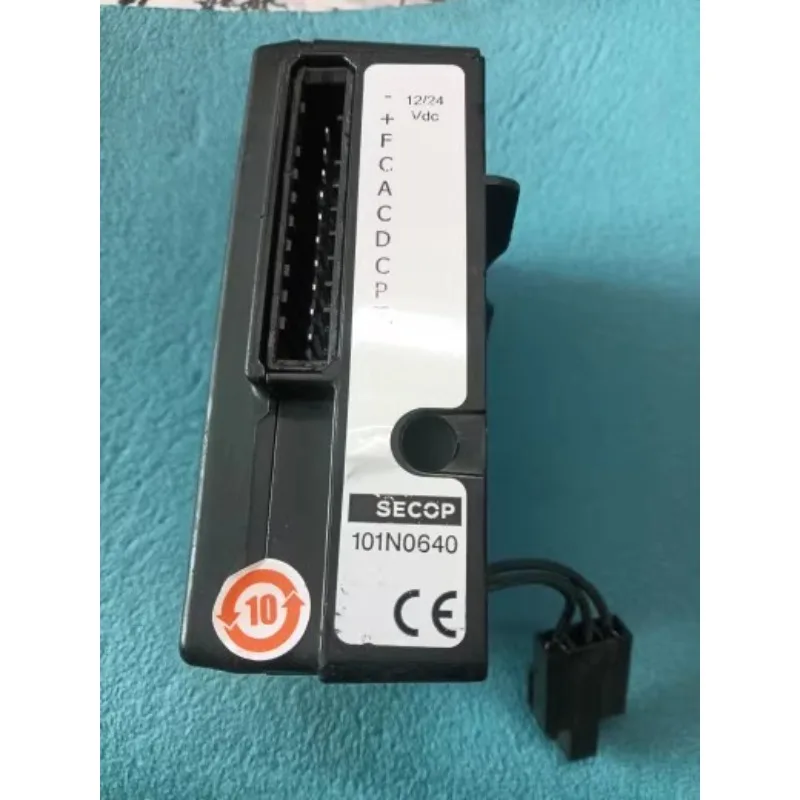 

101N0640 DC 12 /24V Car Refrigerator Variable Frequency Compressor Driver