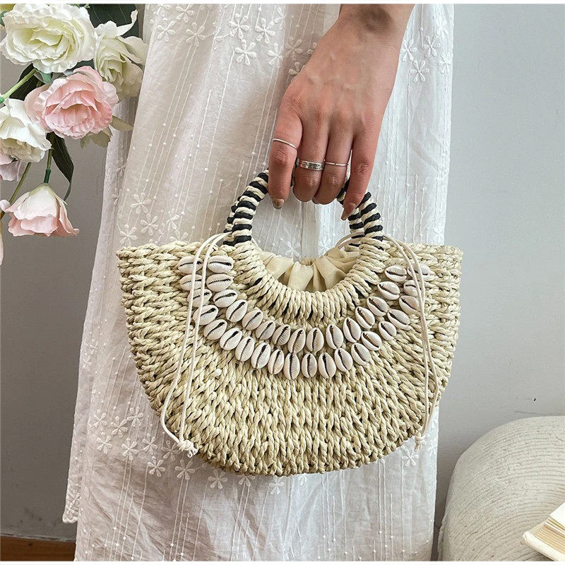 

Bohemian Style Woven Bag For Women Seashell-decorated Semi-circular Straw Handbag Luxury Woven Large-capacity Travel Beach Bag