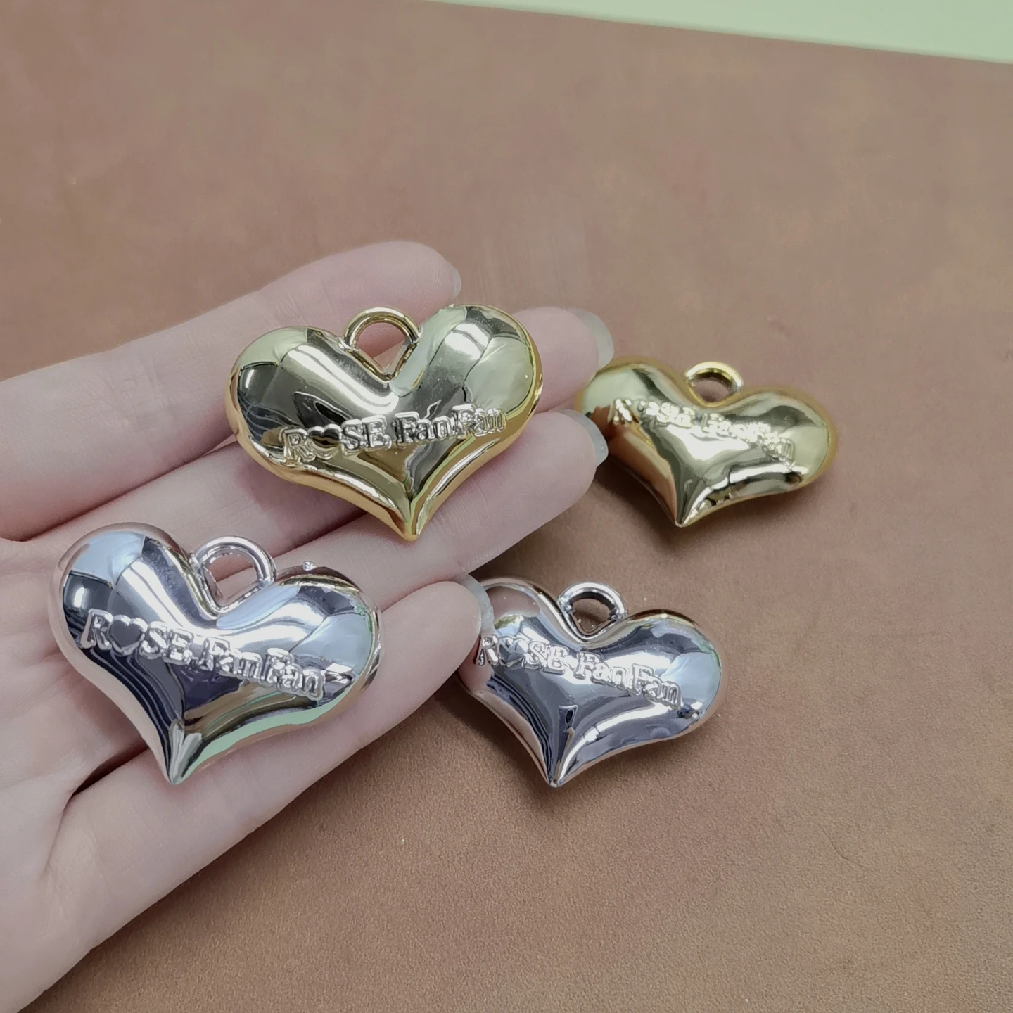 

Золотой, серебряный цвет, большая акриловая подвеска в форме сердца в форме сердца для самостоятельного изготовления ювелирных изделий, ожерелье, браслет, серьги, аксессуары