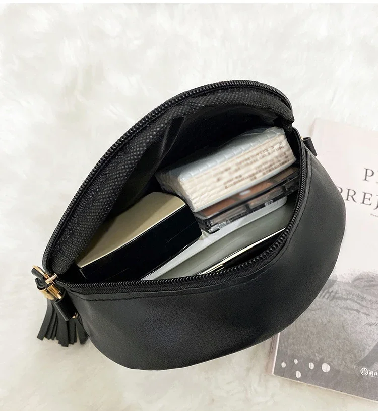 2023 New Small Round Bag Girls Crossbody Bag Fashion Retro Shoulder Bags Lady Chain Bag Purses Crossbody Bags for Women