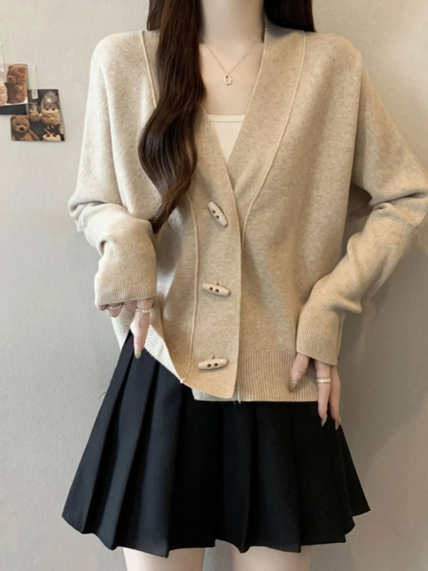 

Женский вязаный кардиган-пальто с V-образным вырезом, длинными рукавами, повседневный, свободного кроя, осенне-зимний, модный, больших размеров, на пуговицах