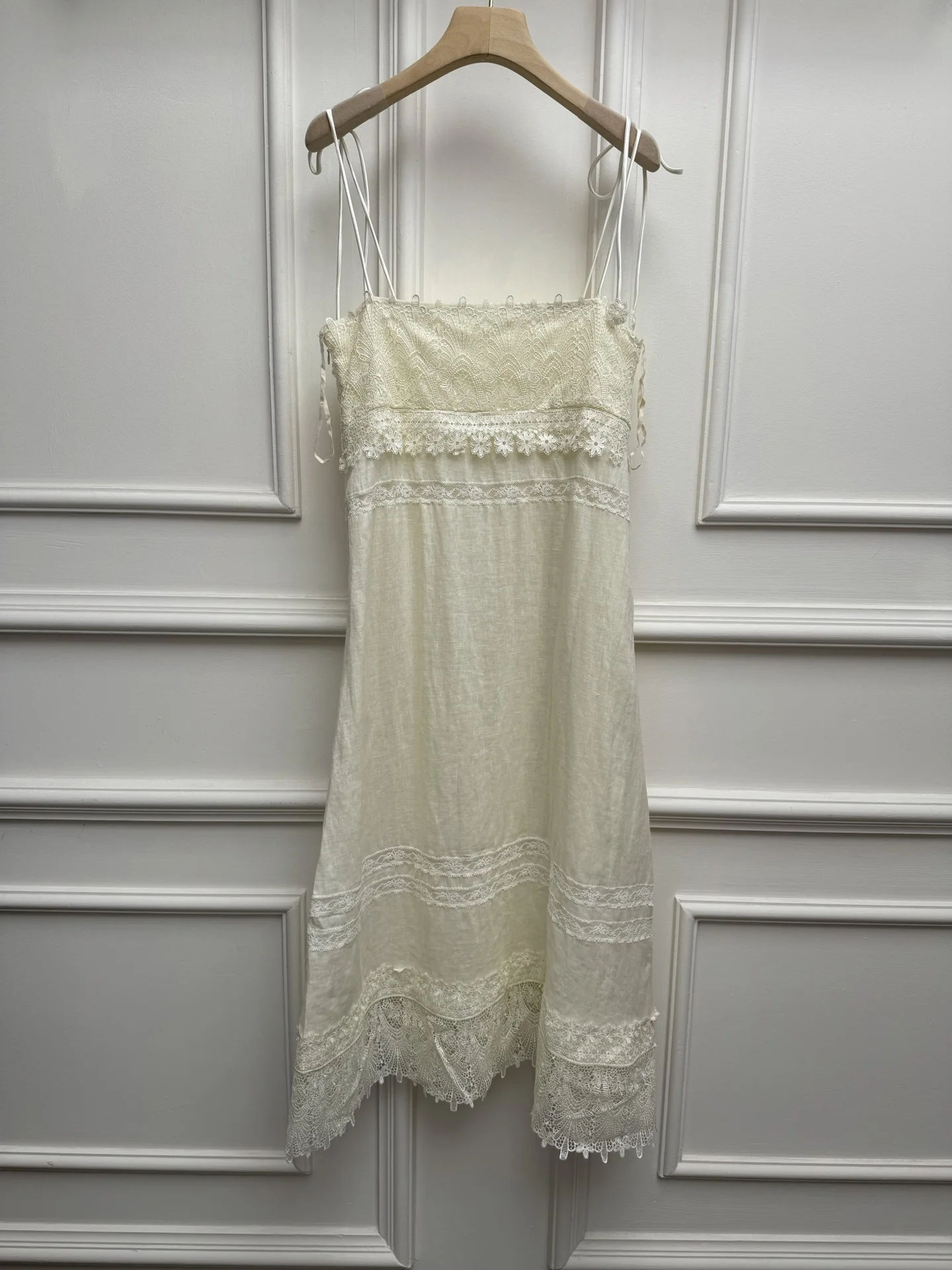 2026 Spring/Summer Collection Shoulder Strap Strap Design Heavy duty Hollow Lace Splicing Exquisite Lace Pattern+Lace Decoration