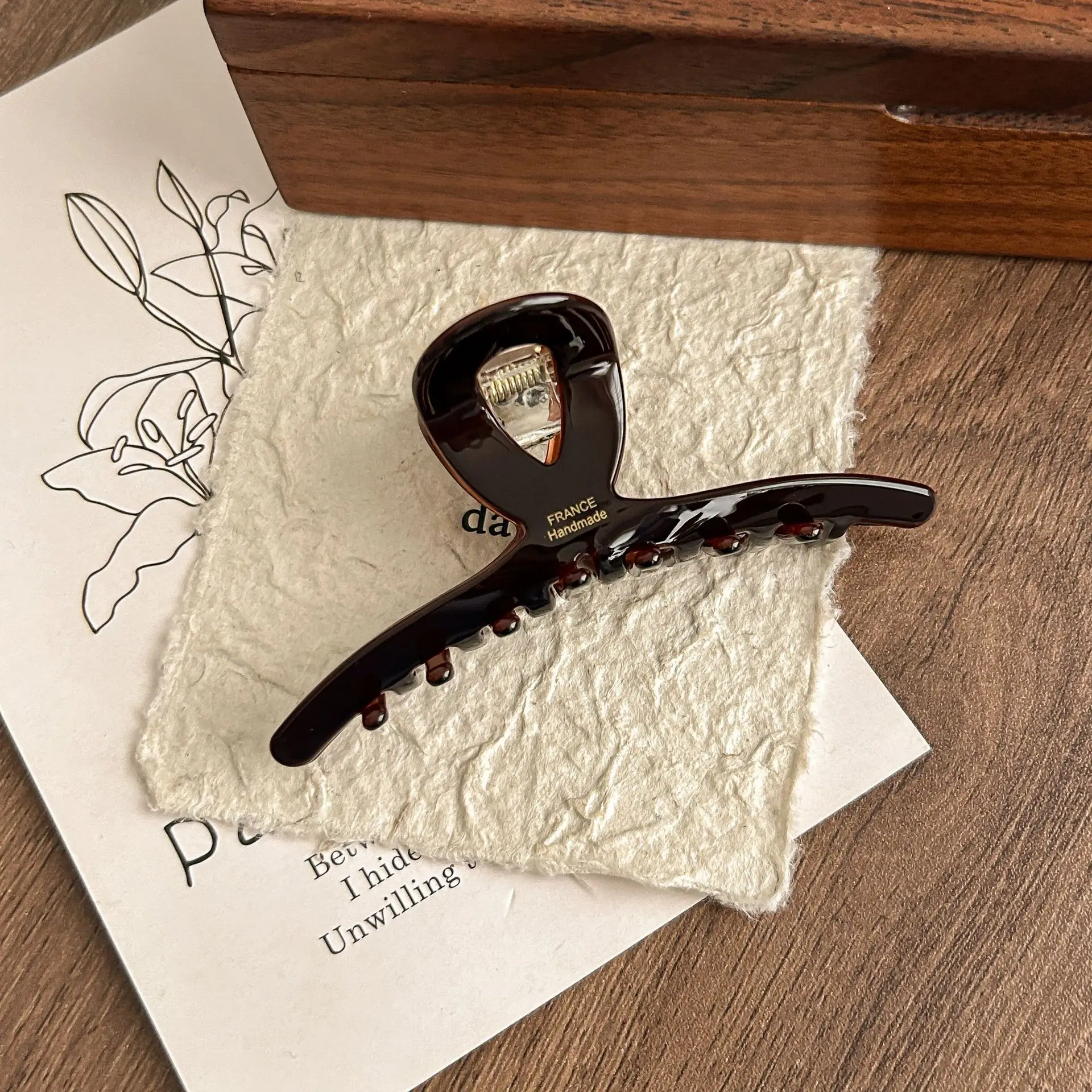 Artigli per capelli in acido acetico caffè serie caffè francese per donna Clip per squalo grande di fascia alta sul retro della testa Volume dei capelli Accesso multiplo