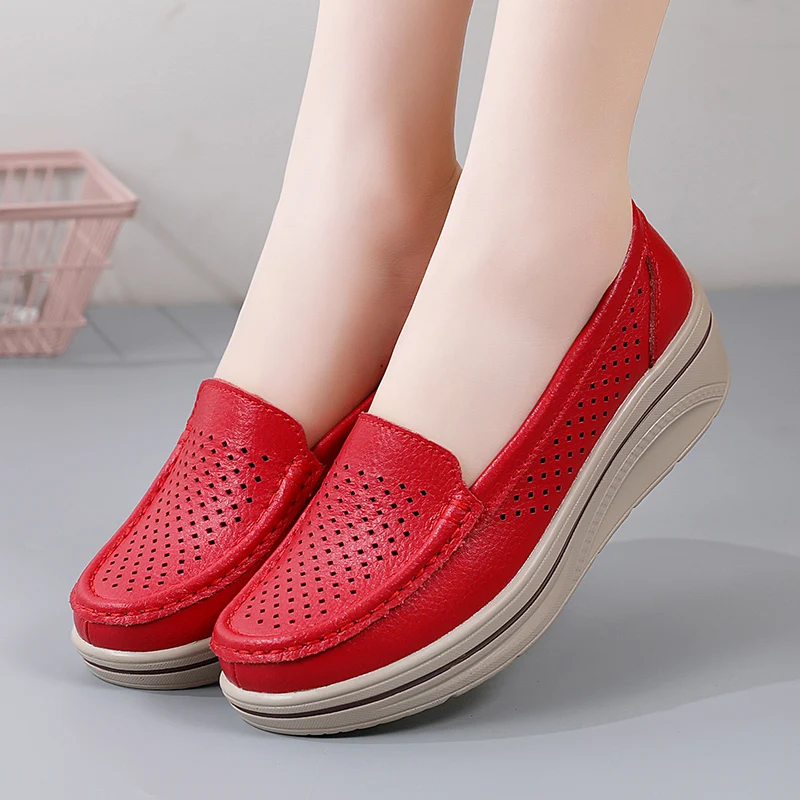 Leather hollowed-out single shoes thick sole increase platform shoes 42 large size Korean version of wedge women's shoes