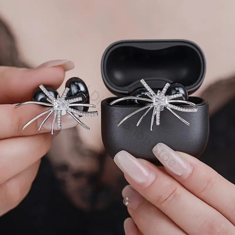 96BA Open-Ear-Schmuckclips mit achtbeiniger Form, silberfarbenem Metall und klarem Stein, Paar für FreeClip 1 und FreeClip – Detail 3