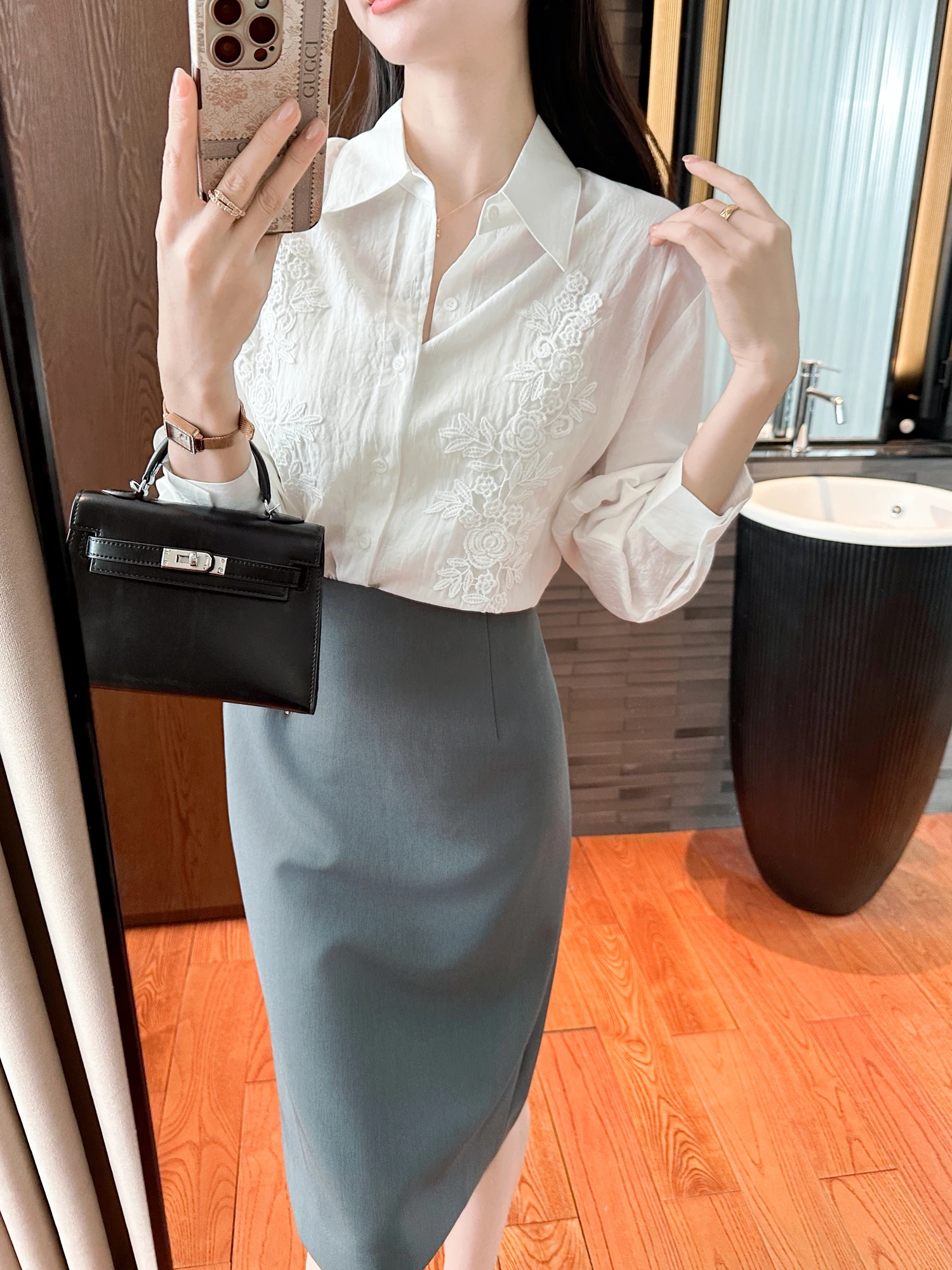 

You See Elegant White Shirt with Embroidered Details Heavy Embroidery 3D Stitch Single Button Turn-down Collar Commute Style