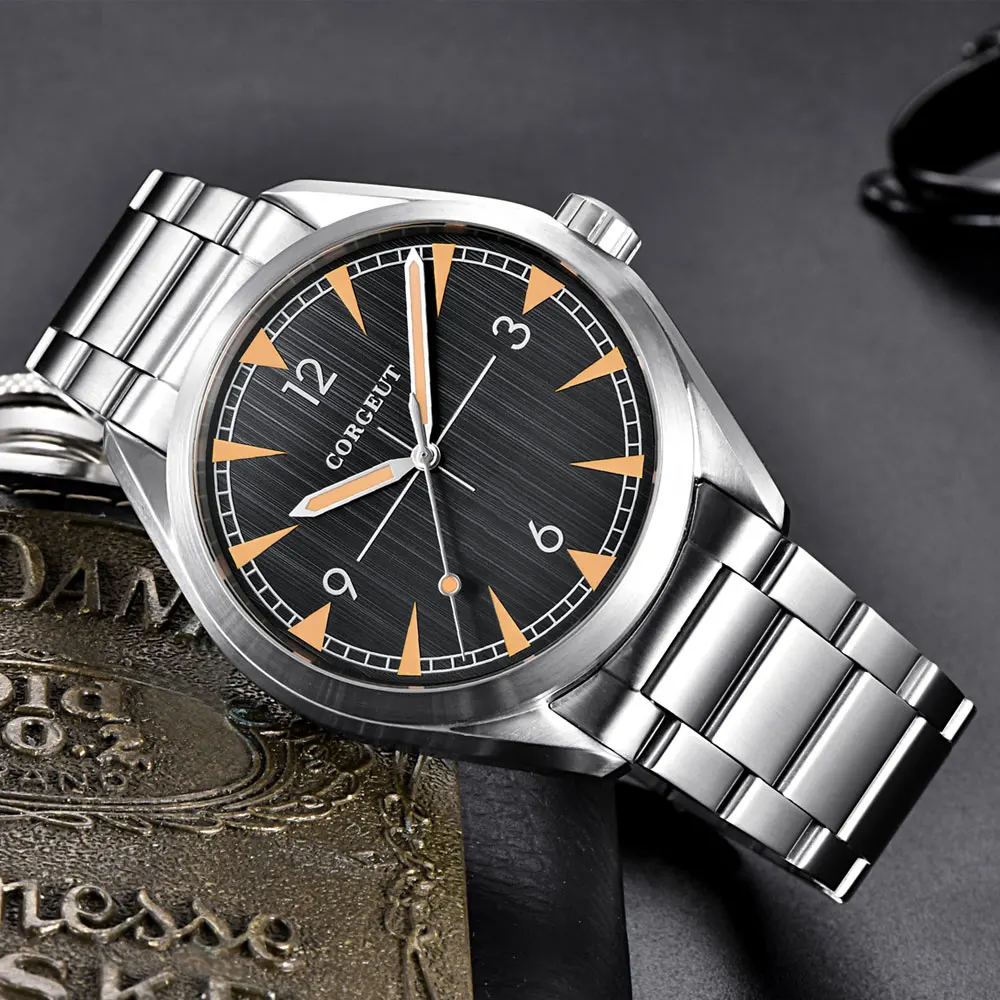 Orologio meccanico automatico con logo personalizzato da 41 mm NH35 Miyota Orologio automatico dal design sportivo con cassa spazzolata Orologio in vetro zaffiro