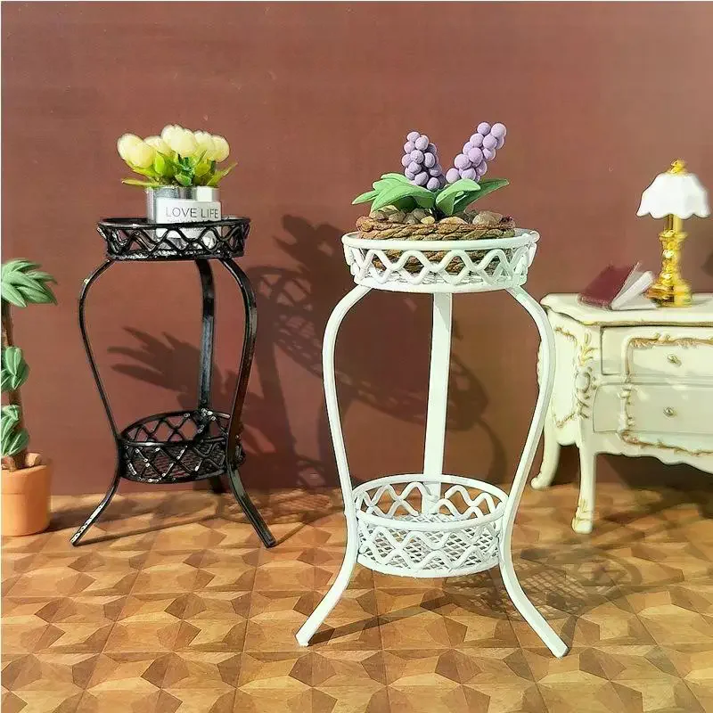 1 szt. 1:12 Miniaturowy żelazny dwupoziomowy stojak na kwiaty do domku dla lalek, okrągły regał do przechowywania, model do akcesoriów do domku dla lalek