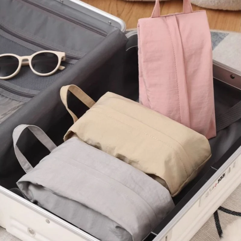 Portable Travel Makeup Pouch, Storage Bags for Underwear And Socks, Available in Beige, Gray, Pink, and Blue, Perfect for Travel