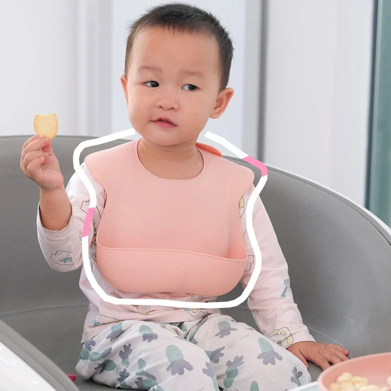 Kain liur syal silikon bayi tahan air, kain liur silikon lembut dapat disesuaikan untuk memberi makan bayi