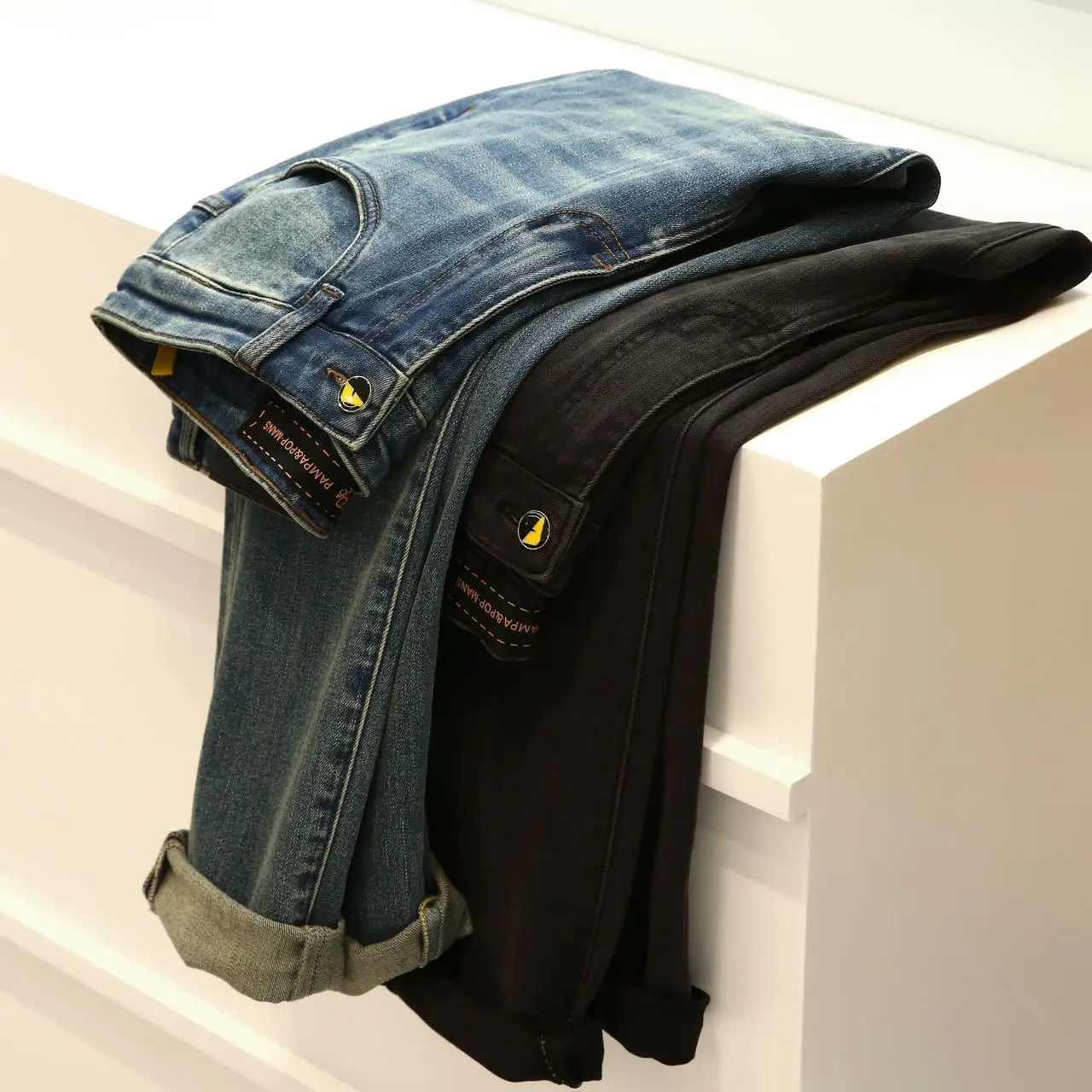 

Итальянская высококачественная телячья кожа! Оригинал 5369! Дрожжи Wa Elastic! Мужские модные простые джинсы прямого кроя