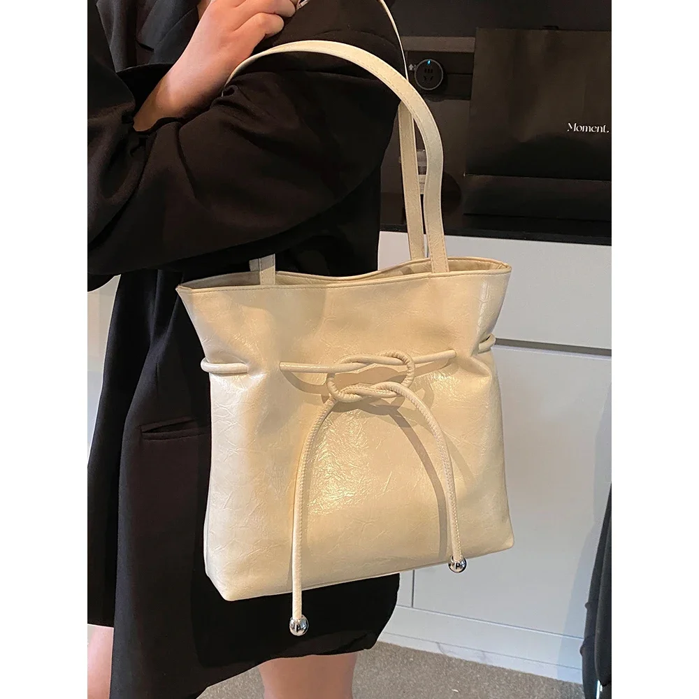 

Женские текстурированные сумки-тоут из искусственной кожи, однотонная мягкая квадратная сумка на плечо, большая вместительная женская повседневная сумка подмышками, универсальная сумка