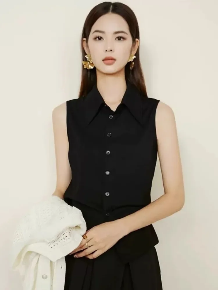 

European Style Buttoned Polo Collar Sleeveless Shirt For Spring And Summer 2025, High-End Lapel Style Chic Top