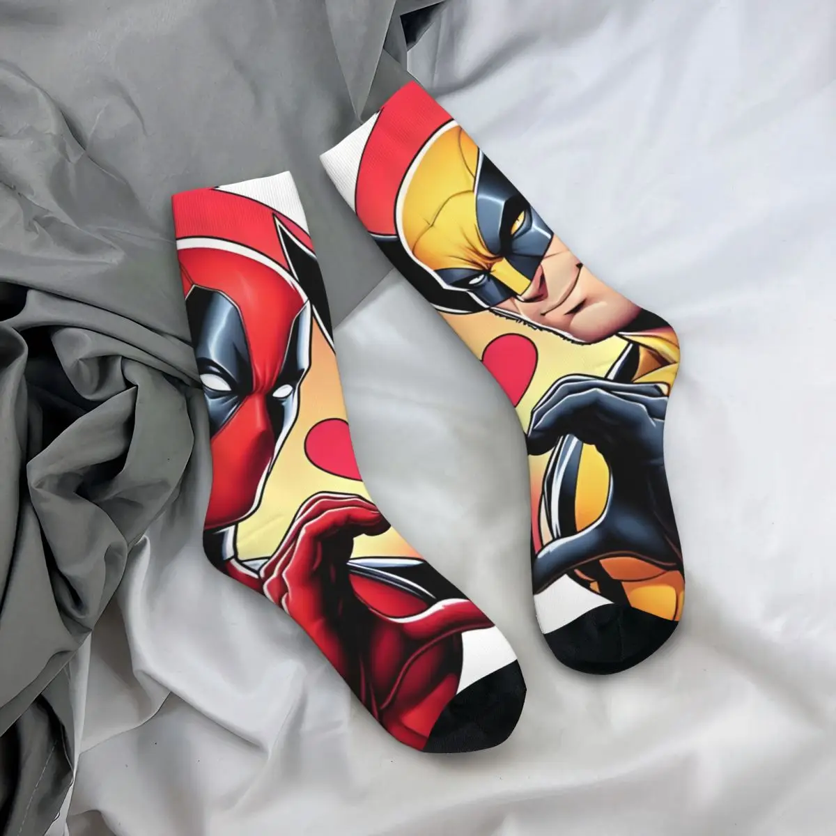 1 Pair Hip Hop Retro Crazy Men\'s compression Socks Unisex Disney Marvel Deadpool And Wolverine Street Style Seamless Printed