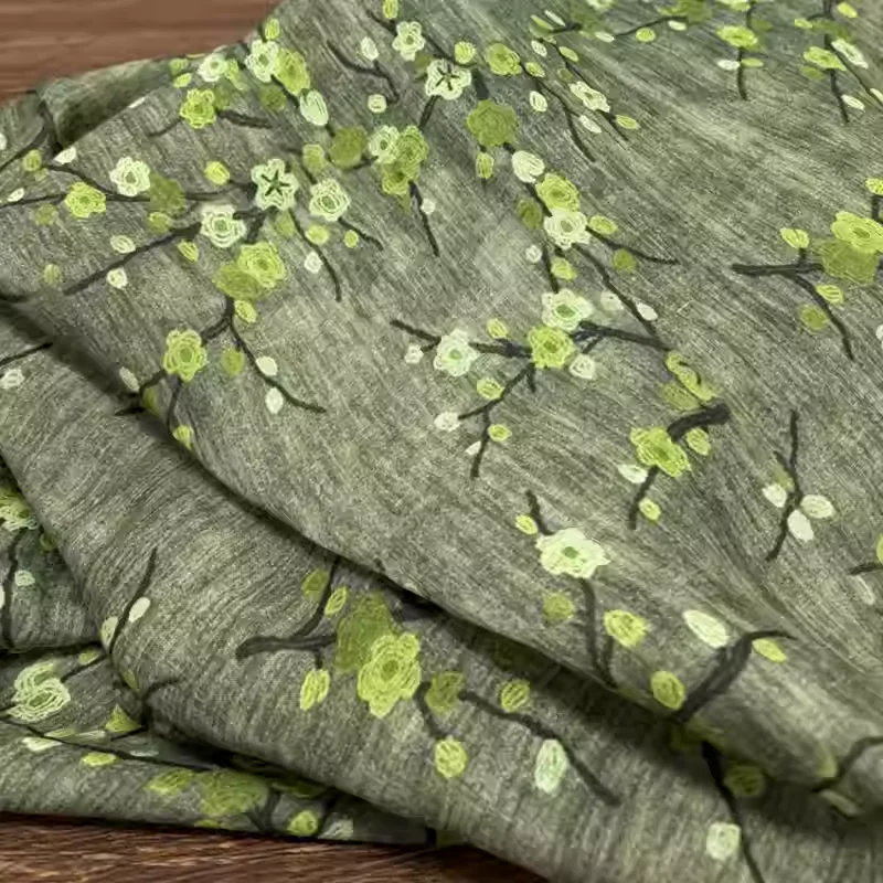 

Grass green printed high-quality pure ramie fabric, suitable for summer shirts, dresses, and hand sewn fabrics.
