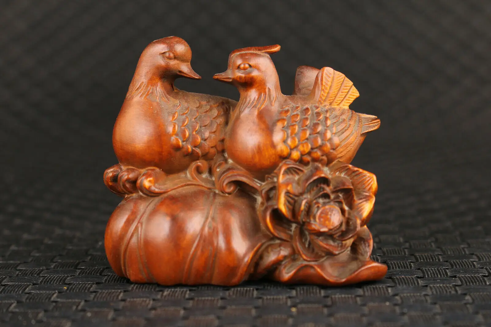 Rare Chinese Boxwood Handwork mandarin duck Statue tea pet netsuke table decor