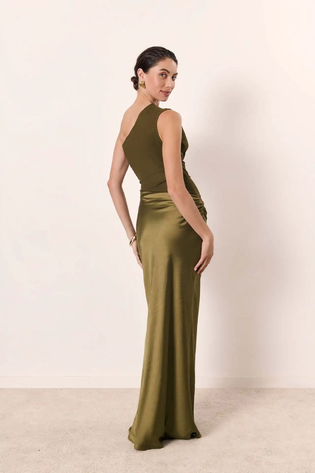 Elegant One-Shoulder Patchwork Satin Maxi Dress Women Sleeveless Ruched Slim Long Dresses 2026 Wedding Guest Evening Party Robes
