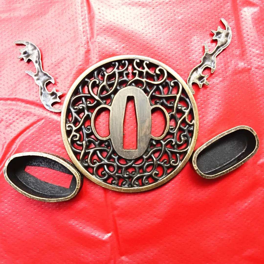 Japanese A Set Alloy Tsuba Fuchi Menuki Kashira Fittings For JP Sword Samurai Katana Parts