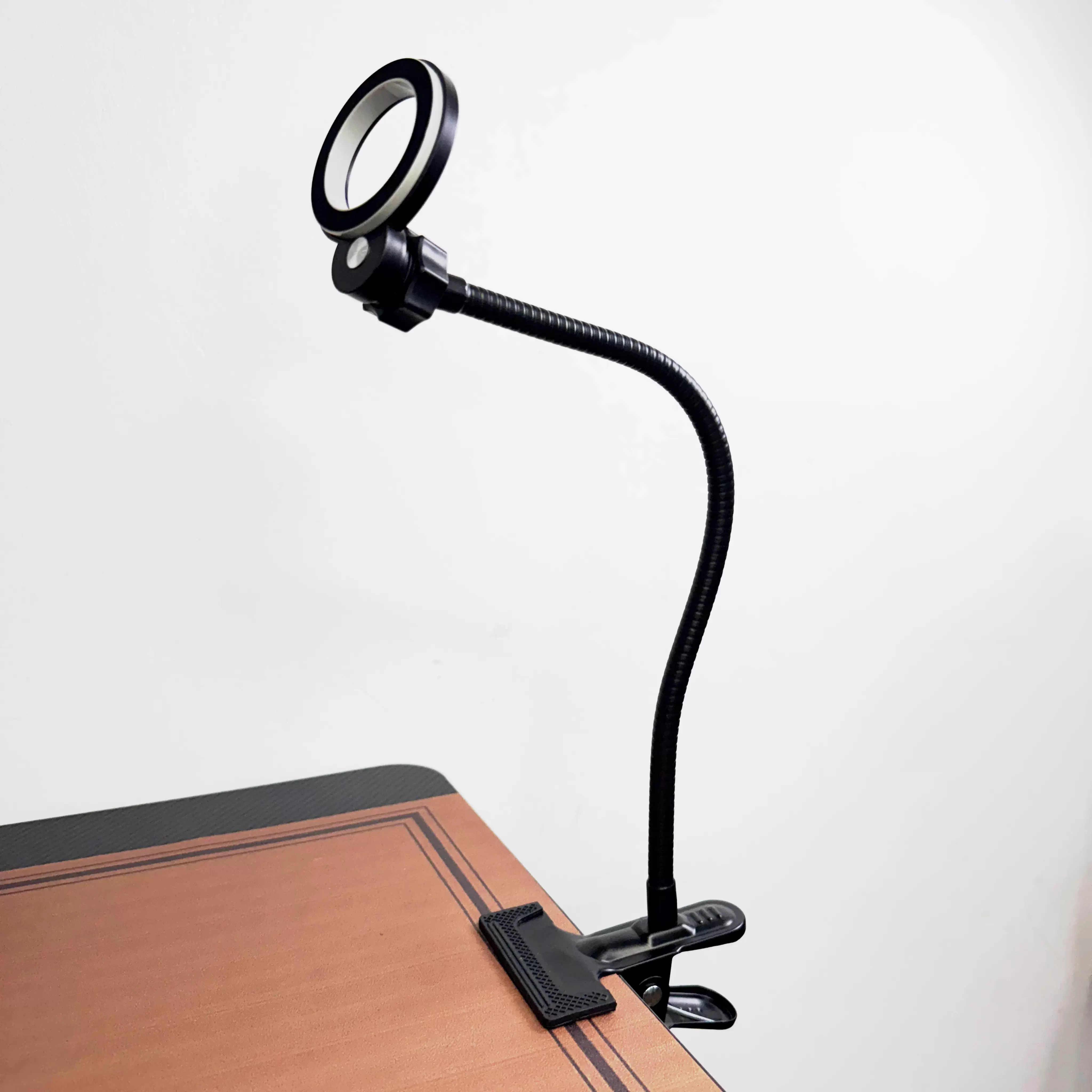 

Регулируемый металлический зажимной держатель для телефона с магнитным креплением и вращением на 360 градусов для цилиндрических поверхностей