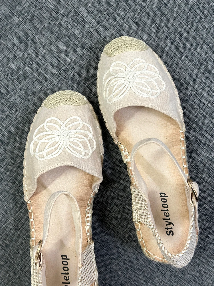 レディース ストロー編み 厚底 フラット フィッシャーマンシューズ 刺繍入り カジュアルサンダル 夏用 ラウンドトゥ ラバーアウトソール