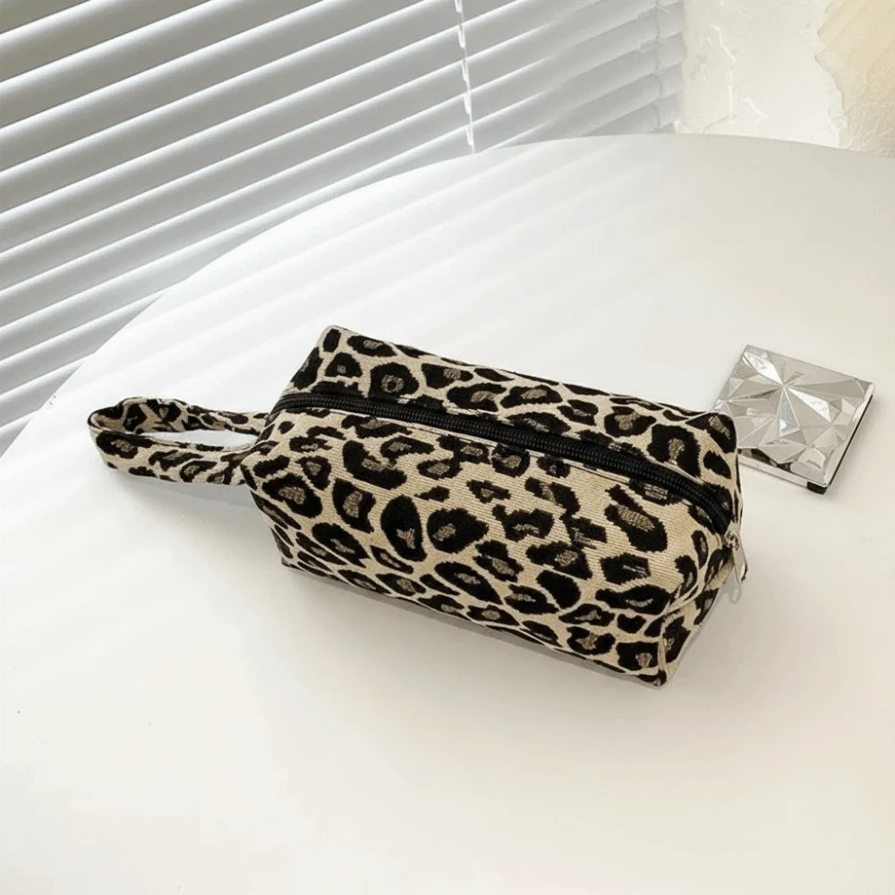 Portable Leopard Print Makeup Bags Large Capacity With Handle Pillow Pen Bag Zipper Cosmetic Bag Travel