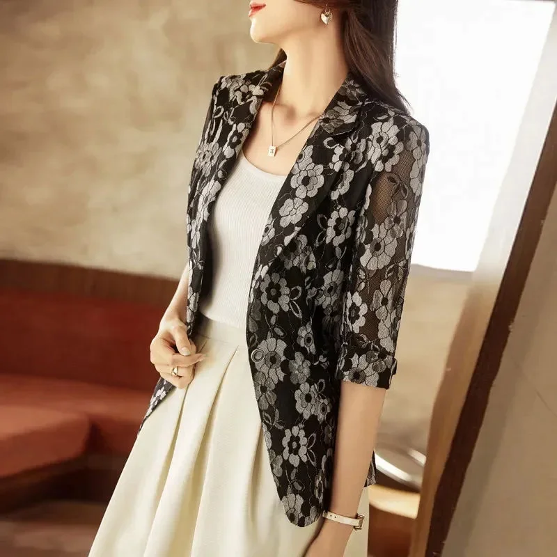 2024 Autumn Women\'s New Korean Small Suit Jacket Female Lace Embroidery Hollowed Out Slim One-third Sleeve One Button Suit Top