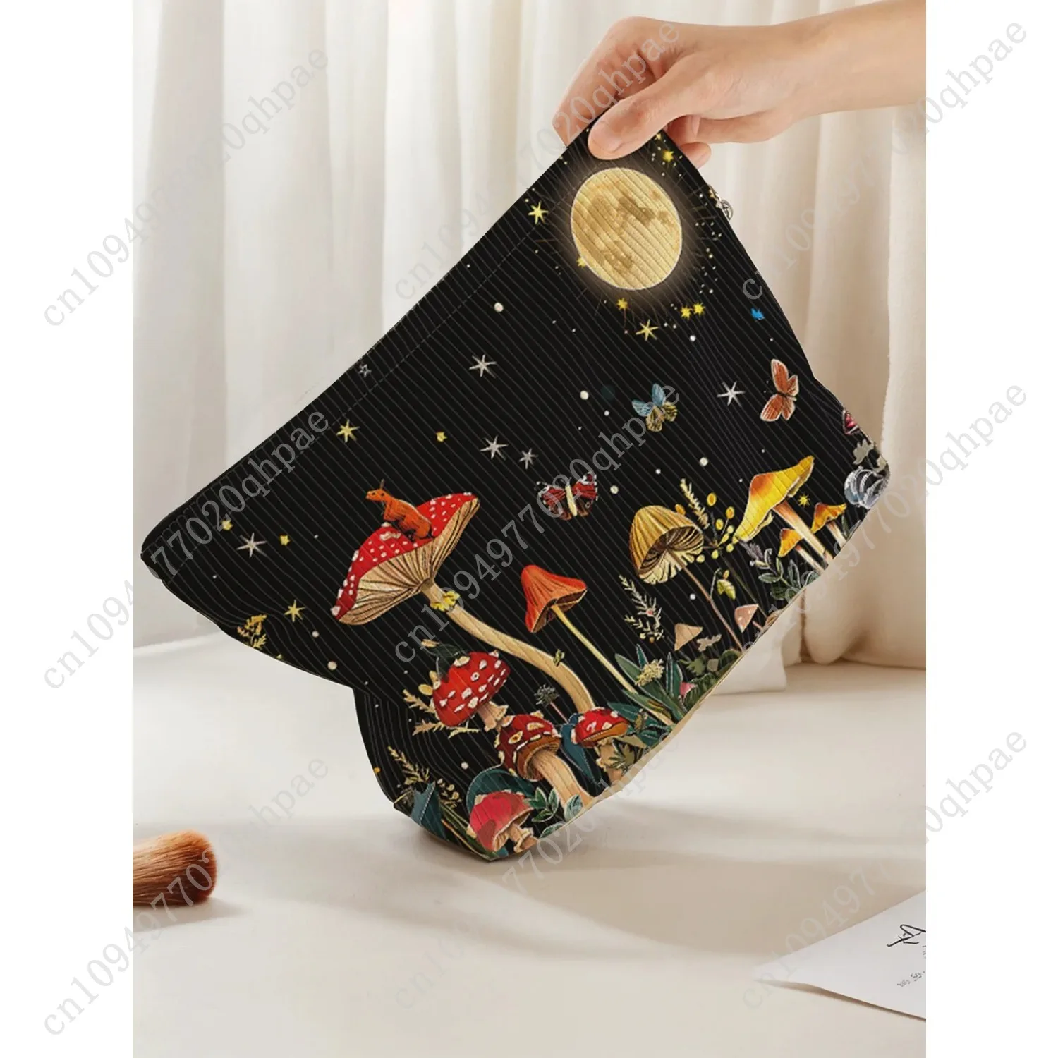 قطعة واحدة، حقيبة مكياج بسحاب على شكل غابة الفطر، حقيبة تخزين مكياج خفيفة الوزن ومتعددة الوظائف