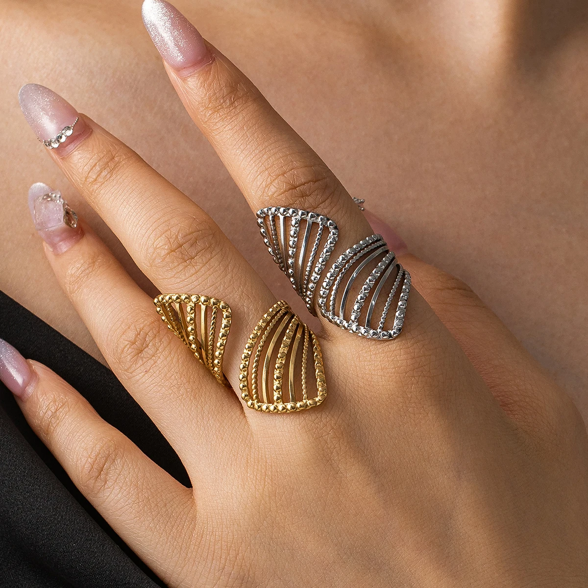 Retro Irregular Hollow Stainless Steel Rings For Women Textured Classic Personality Engagement Wedding Ring Fashion Jewelry