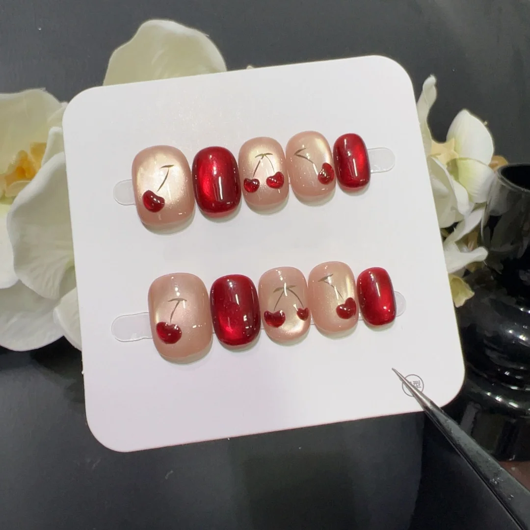 

10 шт. коротких накладных ногтей ручной работы с круглым кончиком, цвет винно-красный, дизайн «кошачий глаз» и «вишня», многоразовые, полное покрытие, типсы для ногтей