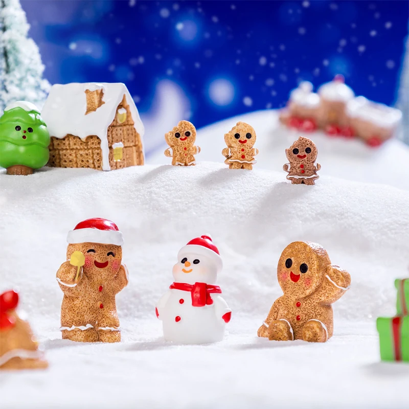 Mini Christmas Ornament Gingerbread Man Snowman Micro Landscape Dollhouse Model Car Interior Home Desktop Decoration