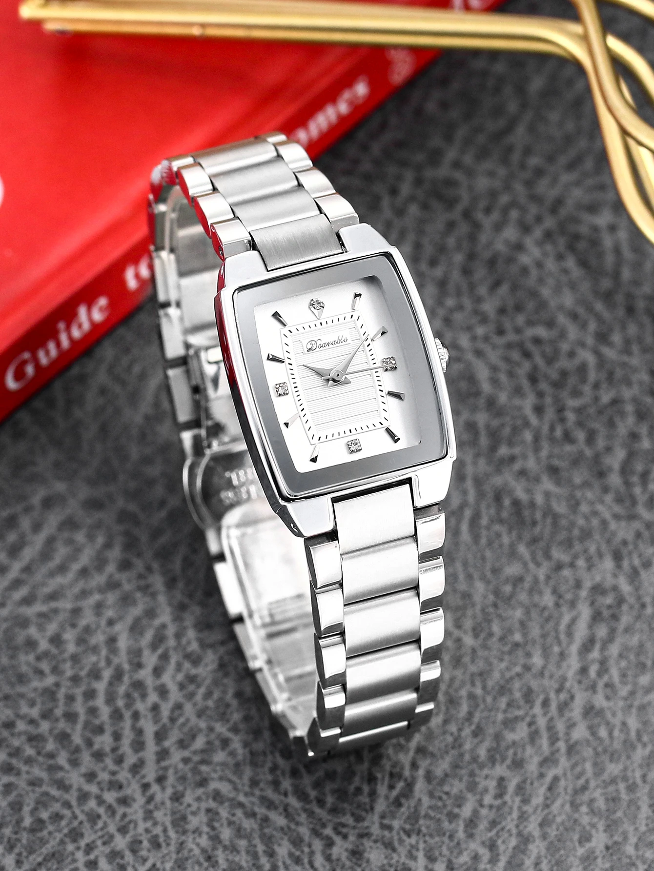 Ladies stainless steel quartz watch,Simple and elegant waterproof Diamond Square wristwatch