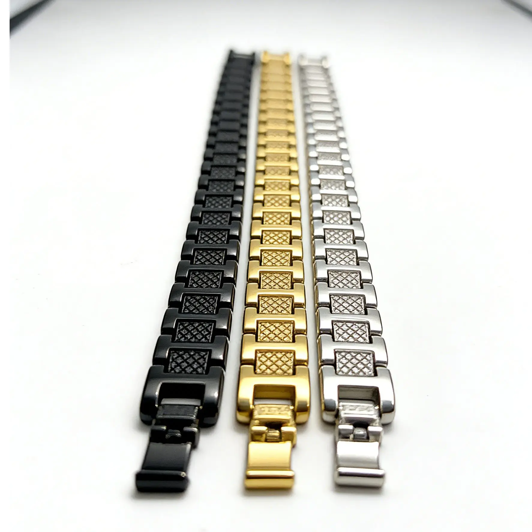 Best Seller Adjustable Band Bracelet - Luxury Vintage European Style for Couples, Elegant Unisex Wristwear, Trendy Gift Jewelry
