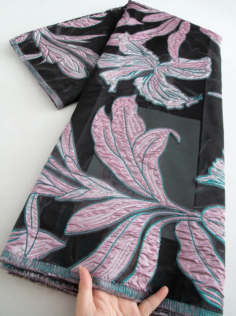 Luxury 2025 High Quality French Jacquard Brocade Lace Fabric Nigeria Gilding Lace Fabric for Women Party Wedding Dresses TY4614