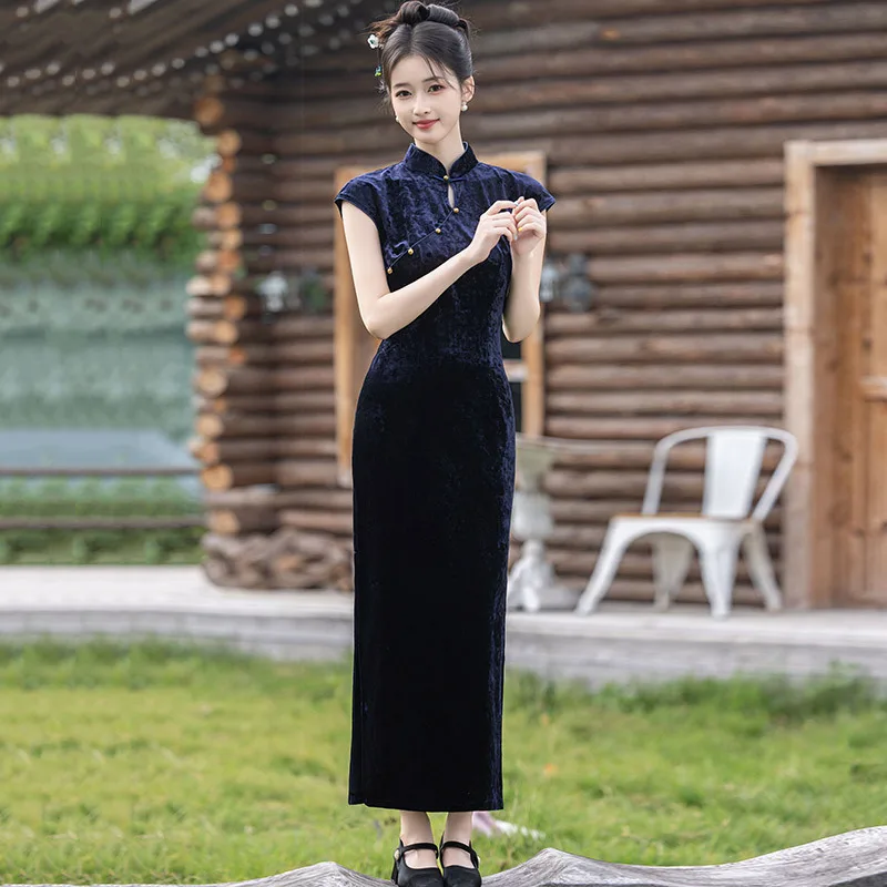 

Новое длинное платье Cheongsam без рукавов в китайском стиле, новинка 2025, женское облегающее платье Ципао в стиле ретро в молодежном стиле на весну и осень