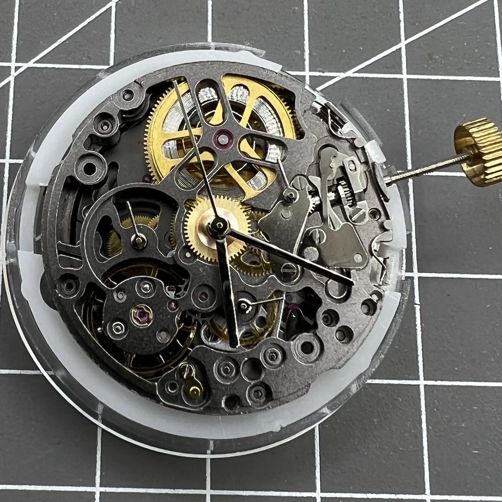 SL4802: La Soluzione Definitiva per la Riparazione di Orologi Meccanici Automatici