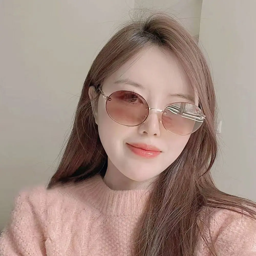 نظارات شمسية بإطار بيضاوي عتيق ، نظارات واقية للأشعة تحت البنفسجية ، ديكور خارجي ، ظلال معدنية سوداء ، نظارات قيادة