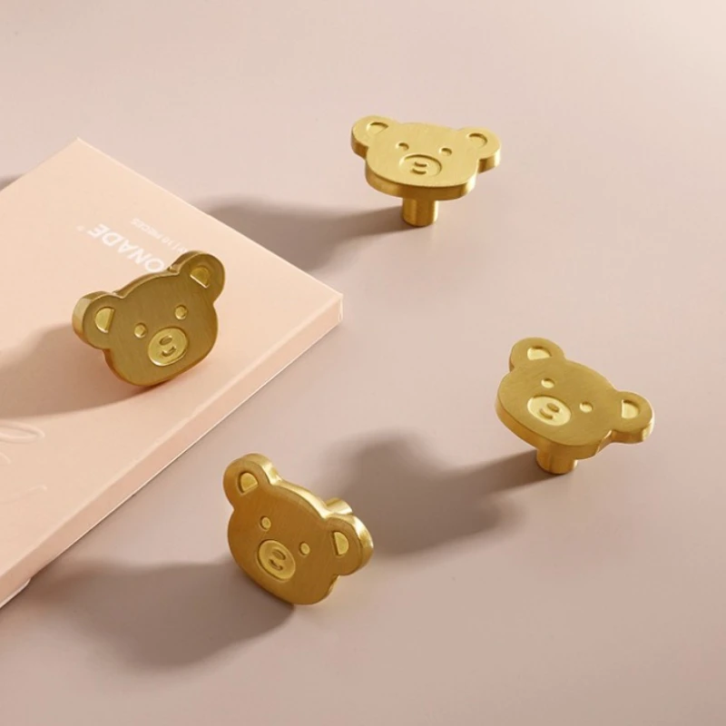Schöne Möbelgriffe, kleine Bären-Schubladenknöpfe, Kinderzimmerdekoration, Schrankgriffe aus Messing – Detail 1