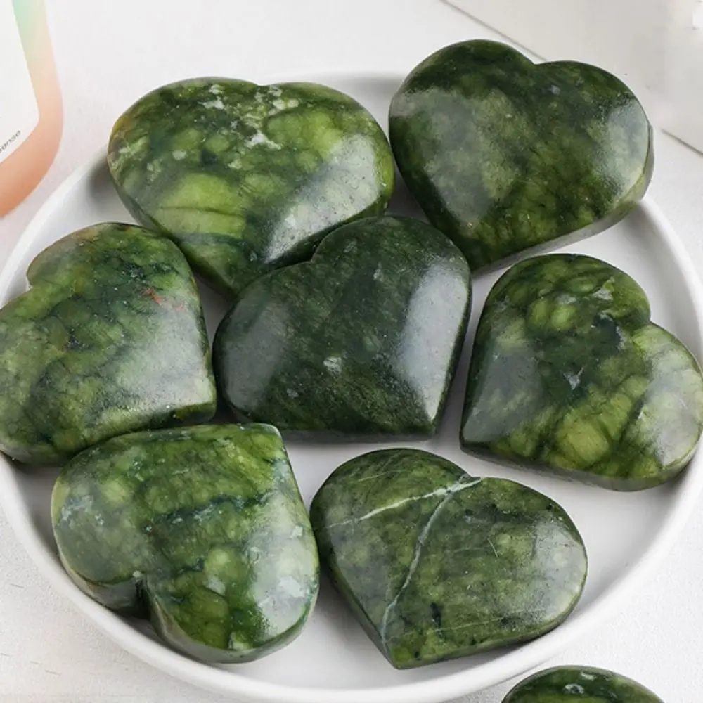 Smooth Unique Crystal Heart-shaped Ornaments Carving Raw Stone Polishing Nature Xiuyu Jad Decorative Crystal Raw Stone Home