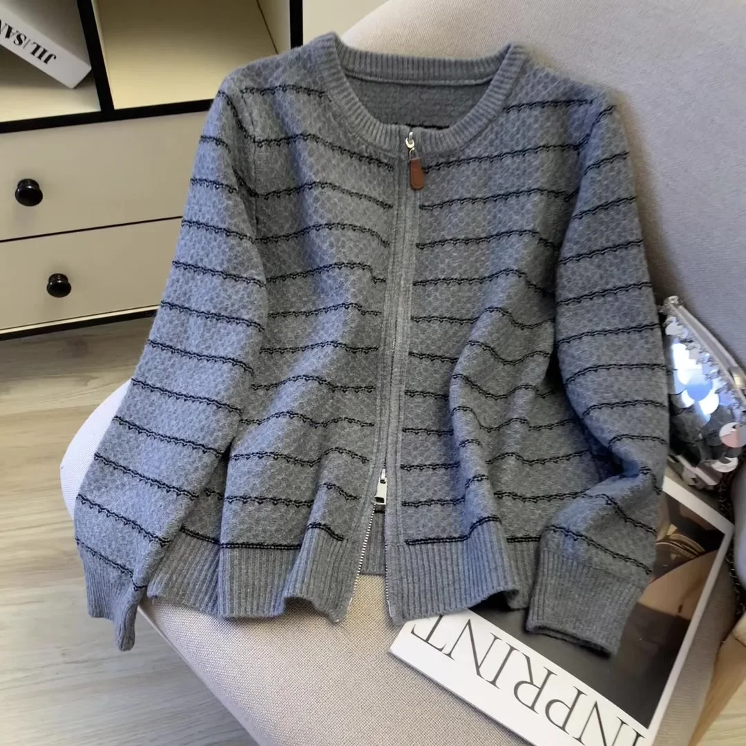 

Women Grey Striped Cardigan Sweater Outerwear Vintage 2000s O-Neck Jumper Knit Long Sleeves Cashmere Sweater Winter Clothes 2025