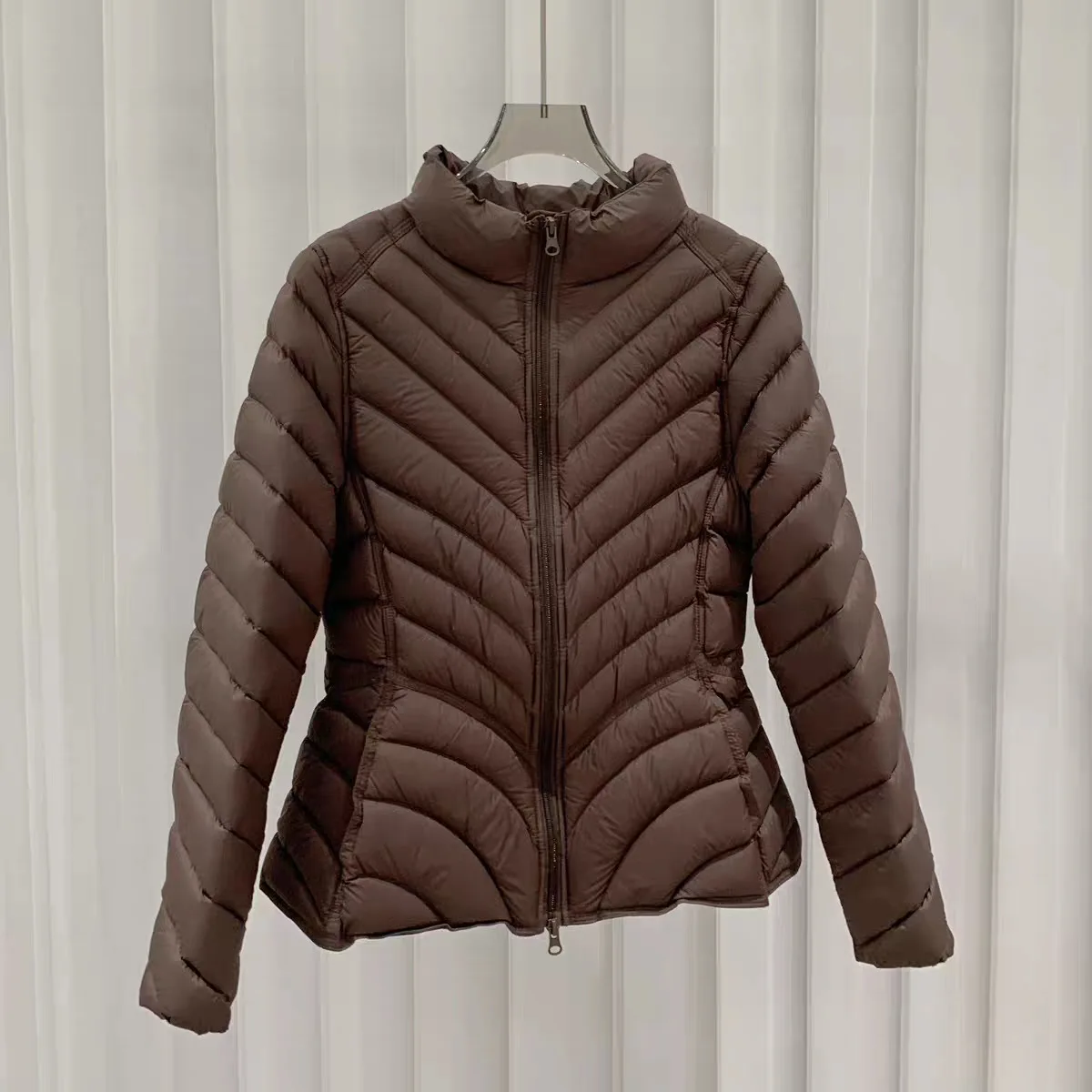 Winter Lightweight Pork Rib Slim Down Jacket Women White Duck Down Waterproof Outwears Female Warm Double Zipper Down Jacket