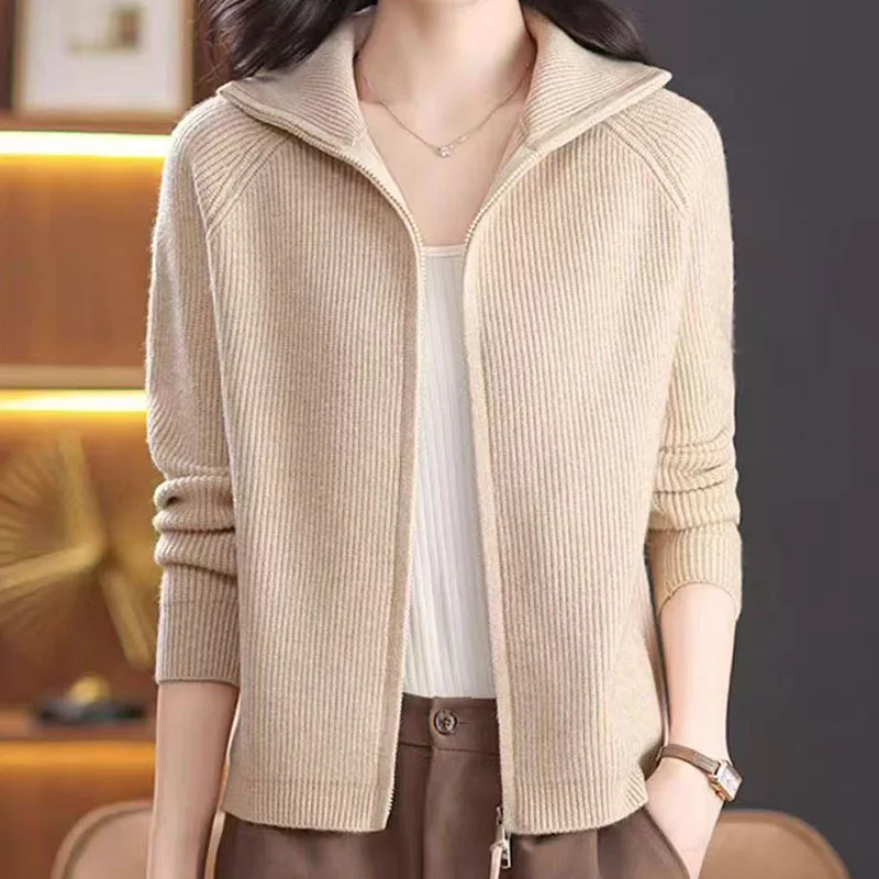 Spring and Autumn 2025 New Lapel Short Double Zipper Knitted Cardigan Women's Loose Western Sweater Jacket