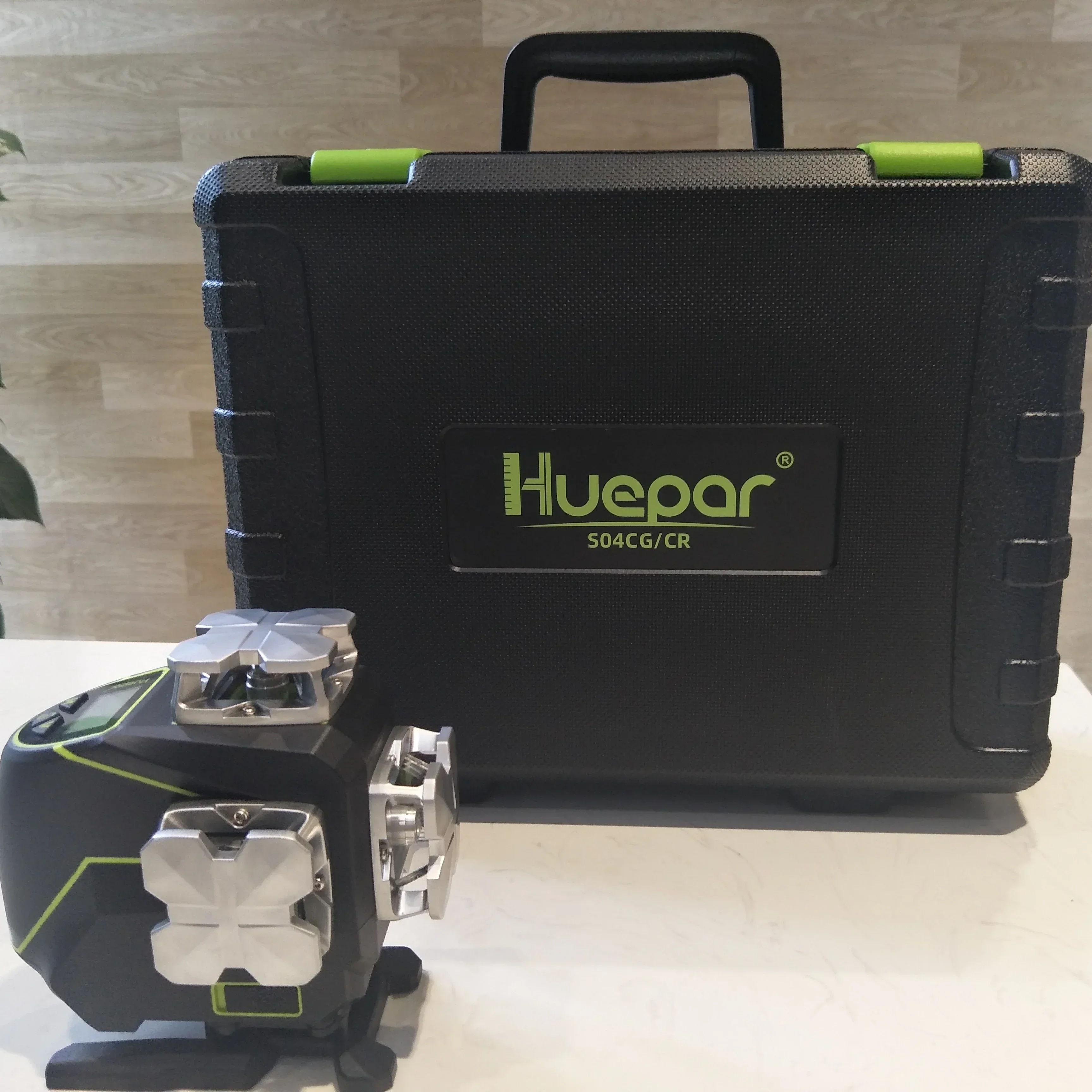 Huepar S04CG with Hard Carry Case,Bluetooth Function&Outdoor Pulse Mode 4D Green Beam line laser level 16 Line Laser Level